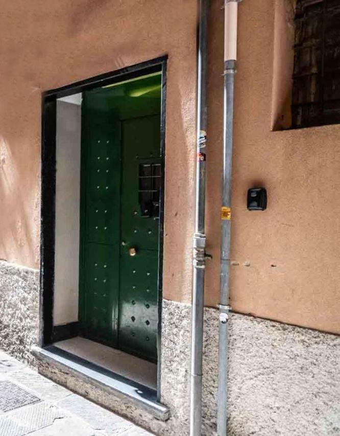 A Mae Riva - La Tua Casa Al Porto Antico Appartement Genua Buitenkant foto